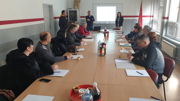 Помоћ послодавцима: Привреди пружена рука
